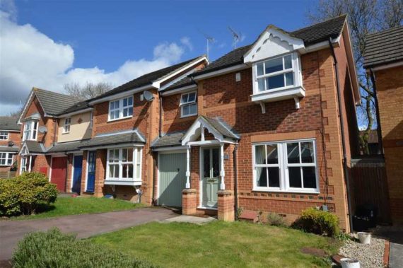 3 Bedroom End of Ter...